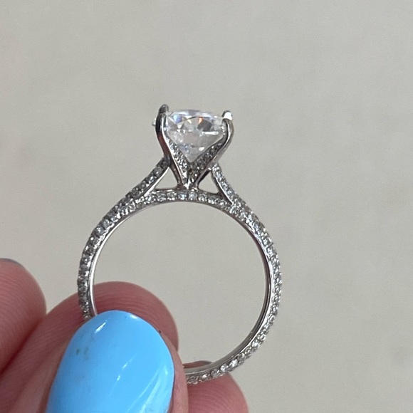 Jewelry - Moissanite diamond engagement ring 2 carats